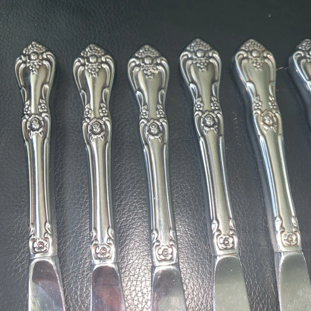 8 Oneida WM A Rogers PRESIDENT Premier Stainless Knives 9 inch Silver